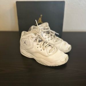 Jordan’s B’Loyal Boys Basketball Shoes